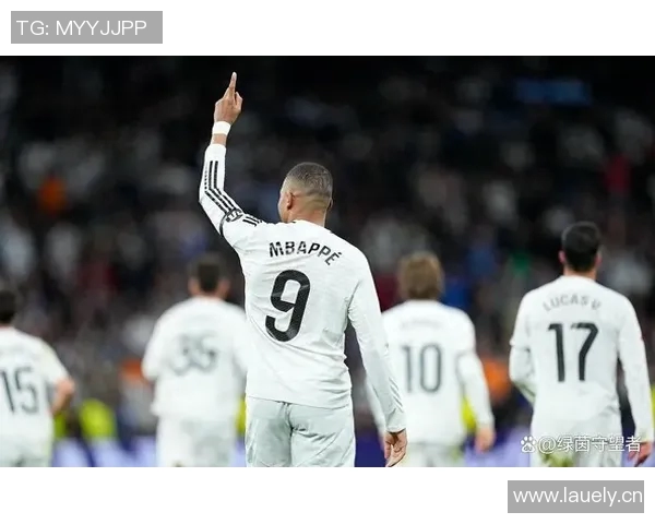 皇马官方宣布转会：球队签下新生力量，助力冲击新赛季三冠王