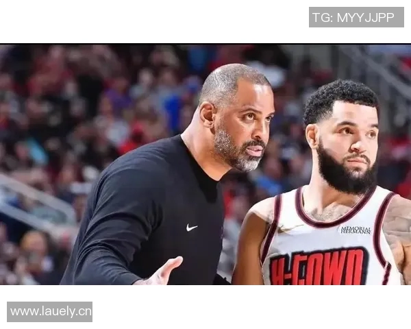 火箭队主帅宣布退休，谁将接替？