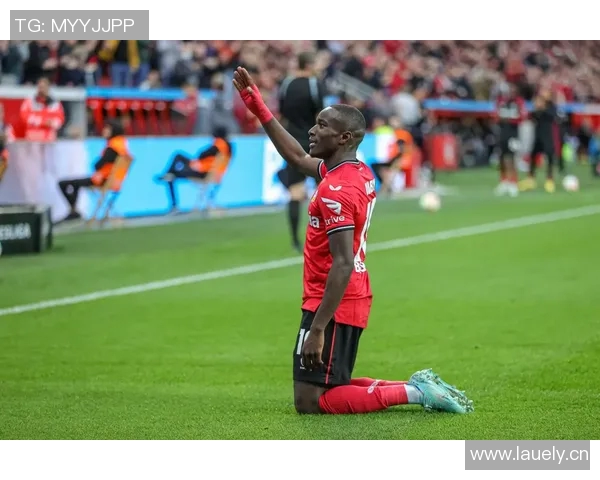 英格兰淘汰赛开门红，斯特林制胜