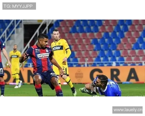 帕尔马排名意甲倒数第4,保级形势严峻——危机中的光明之路 帕尔马排名意甲倒数第4,保级形势严峻——危机中的光明之路