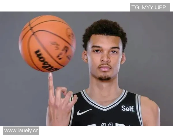 马刺队经理表示将引入新球员强化内线实力